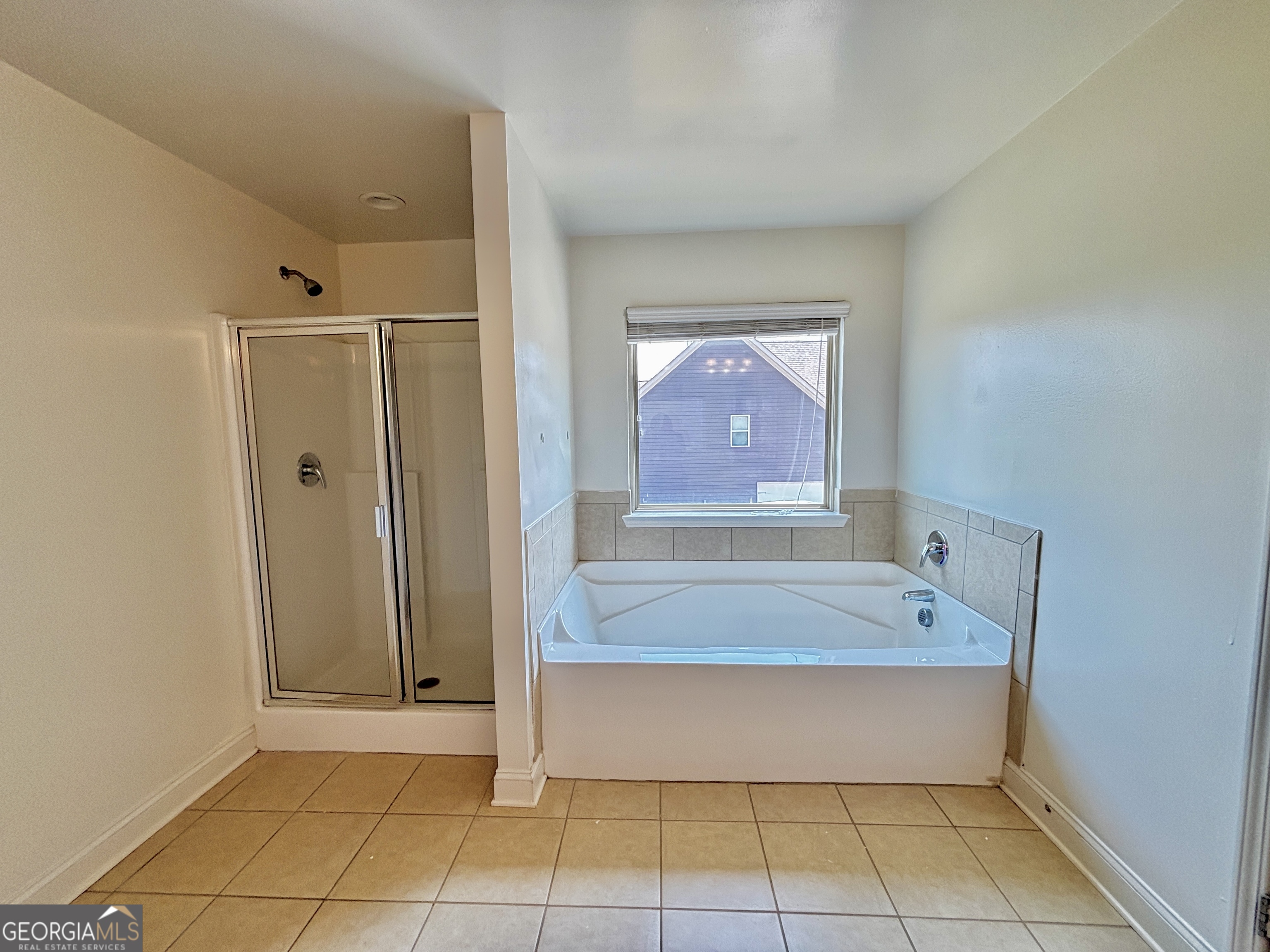 1915 Highland Creek Drive Property Photo 34