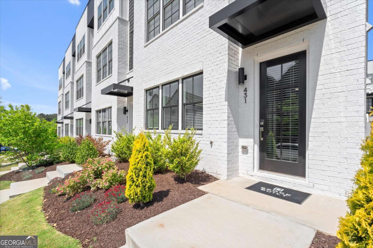 431 Mezzo Lane # 84 Property Photo 3