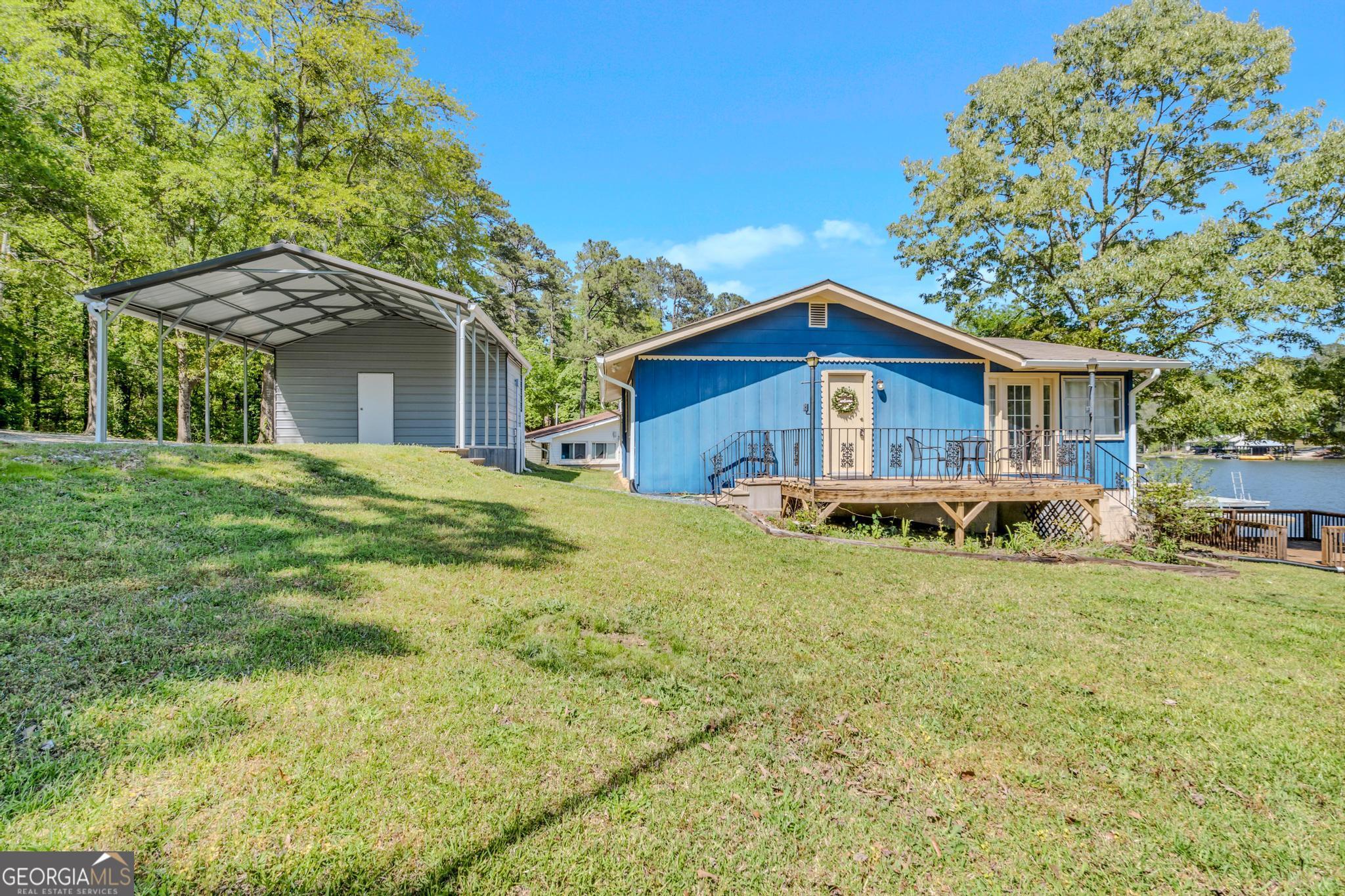 136 Yancey Road Property Photo 4