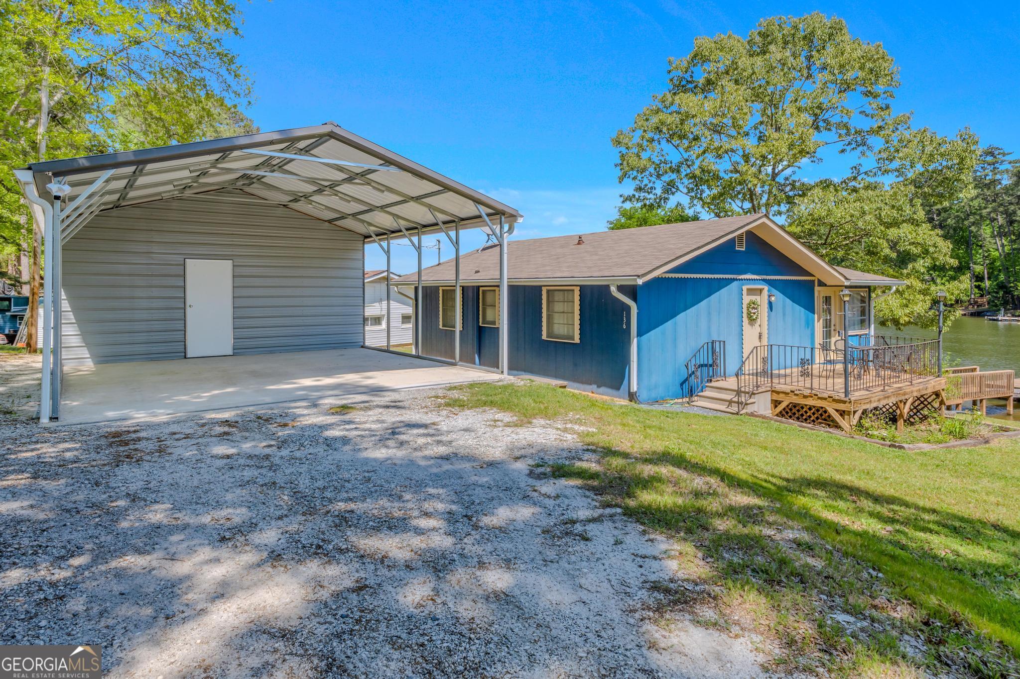 136 Yancey Road Property Photo 8