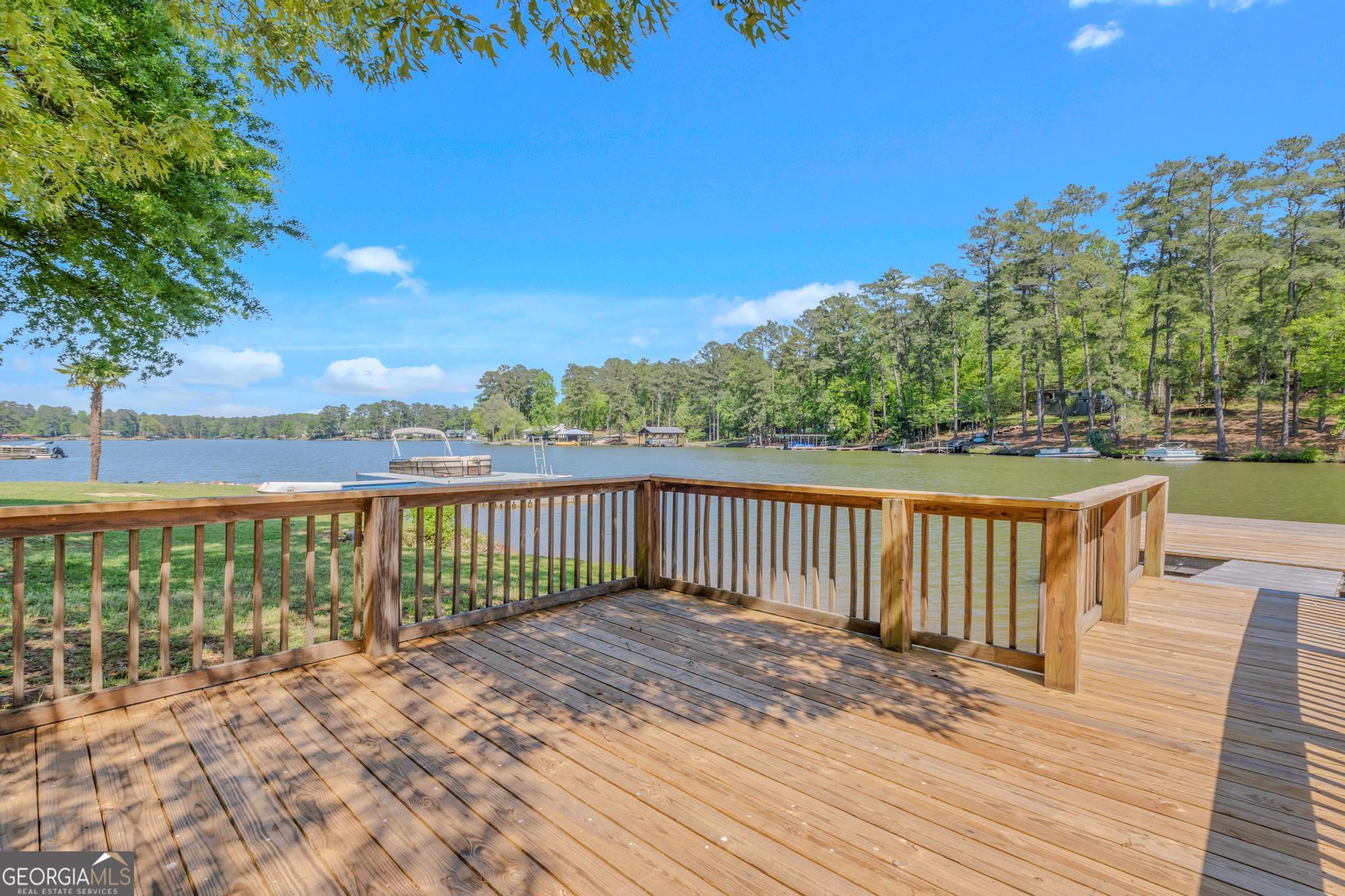 136 Yancey Road Property Photo 27