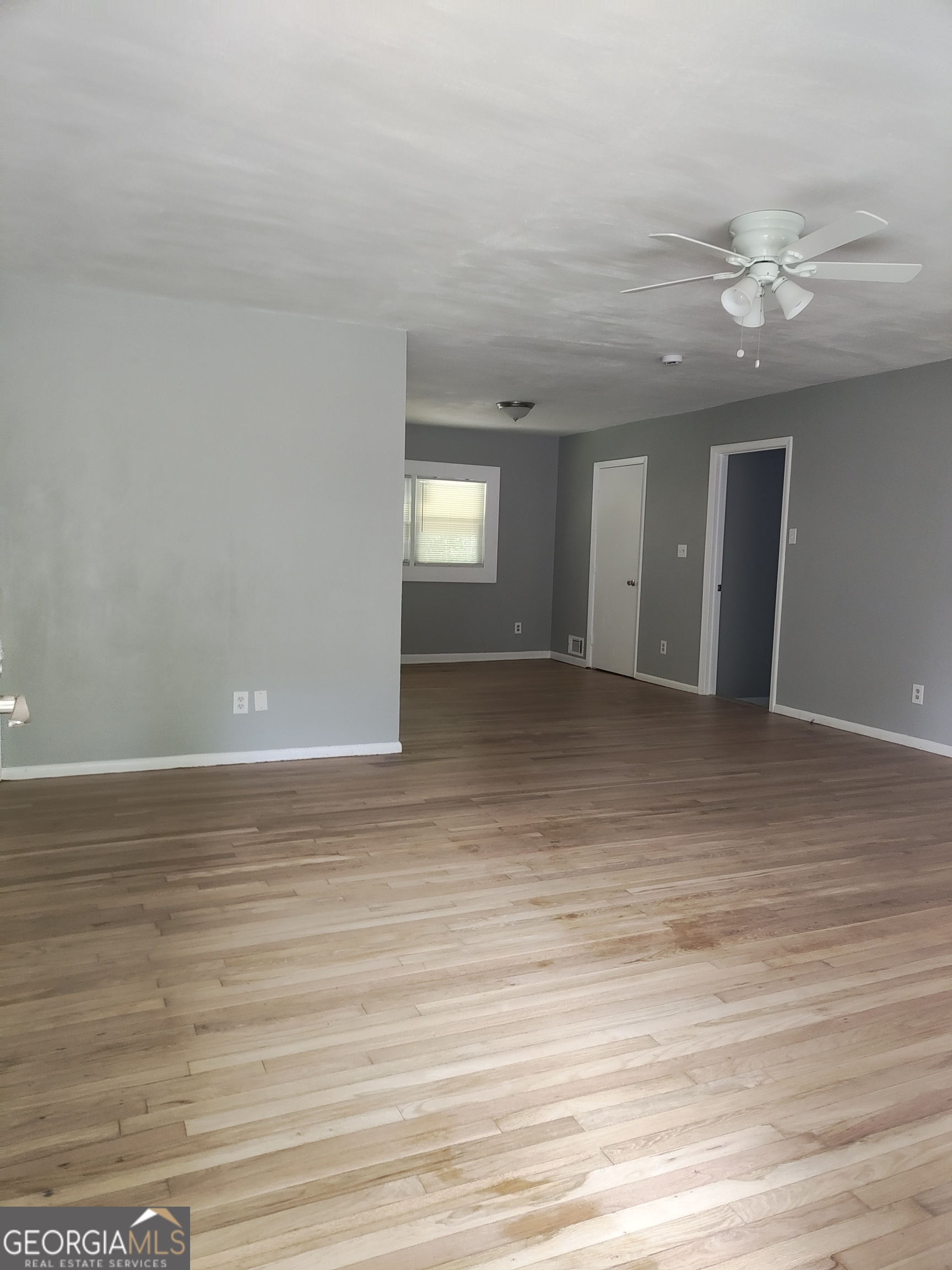 7327 Howard Circle Property Photo 2