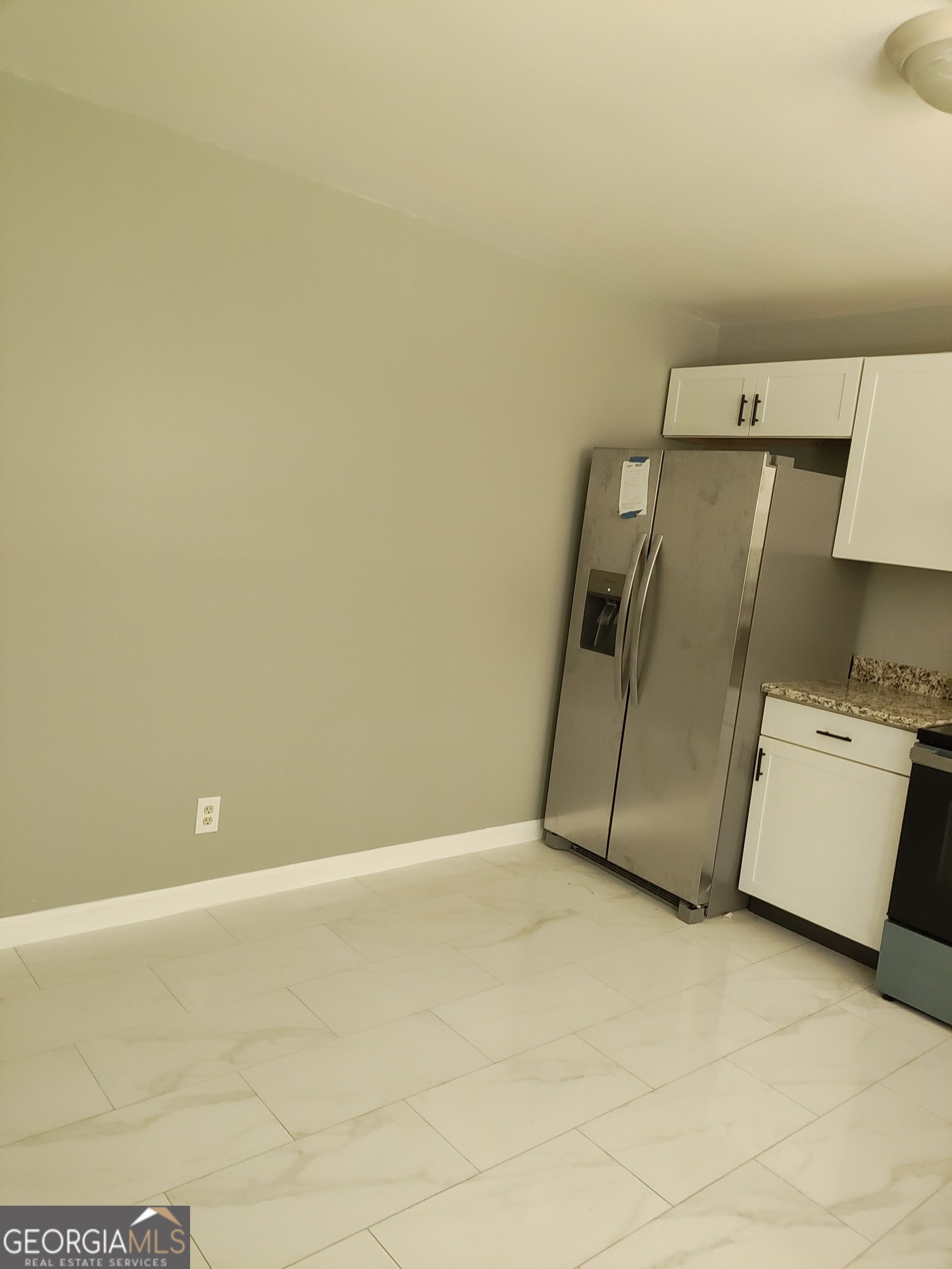 7327 Howard Circle Property Photo 6