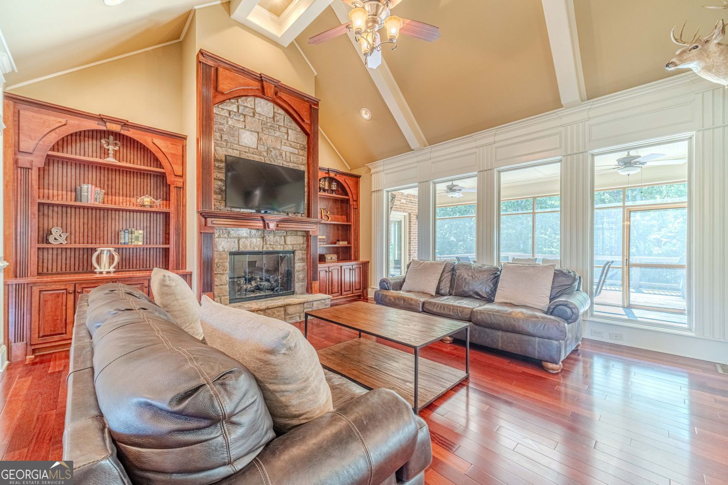 2124 Stonegate Way Property Photo 3
