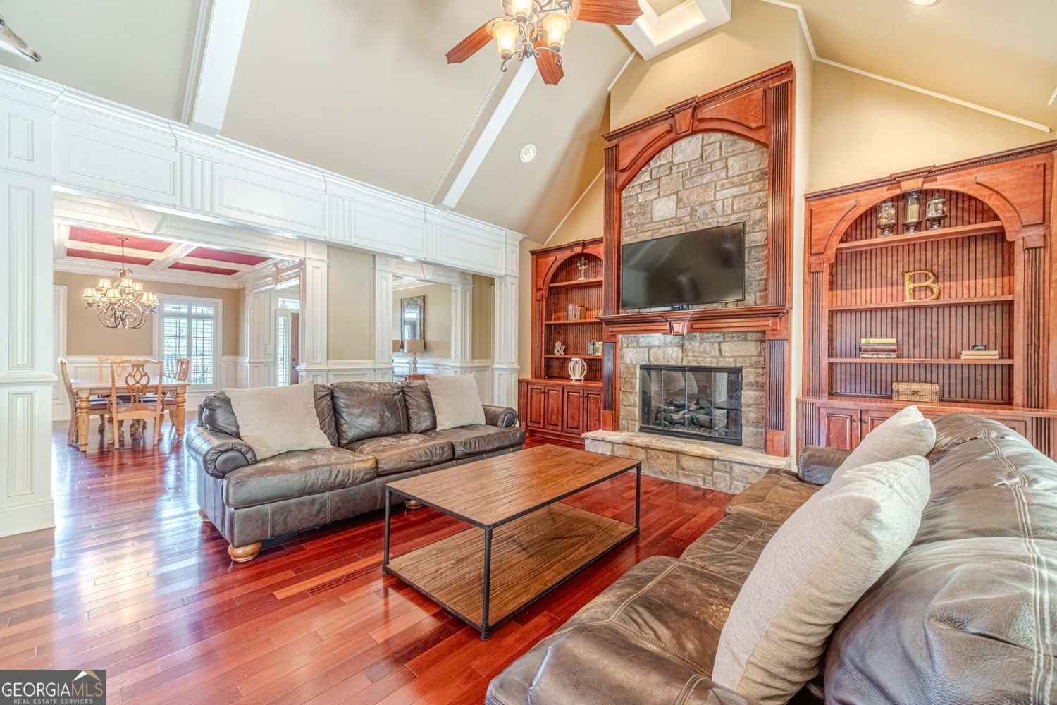 2124 Stonegate Way Property Photo 4