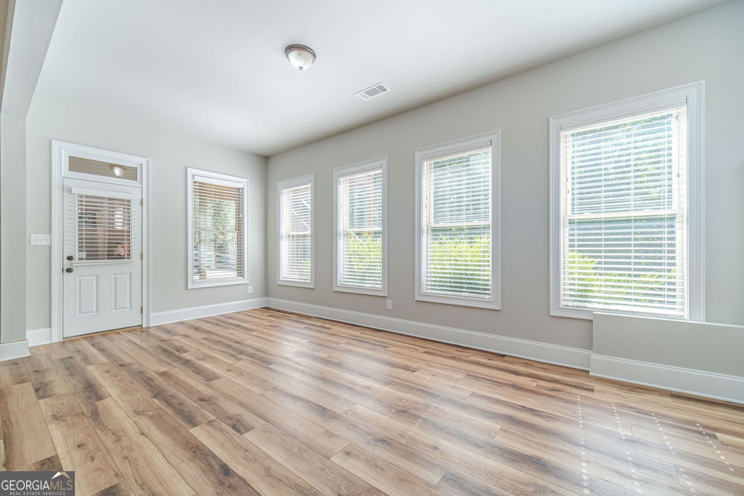 2124 Stonegate Way Property Photo 39