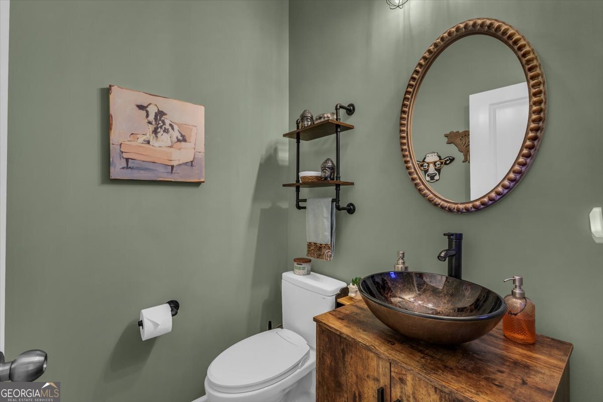 2 Crestview Circle Property Photo 19