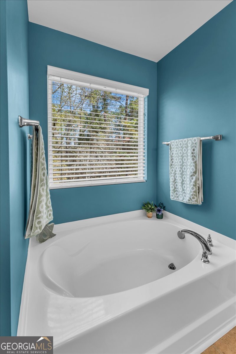 2 Crestview Circle Property Photo 30