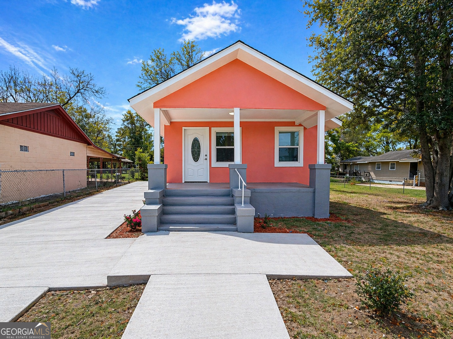 412 Holloway Avenue Property Photo 1
