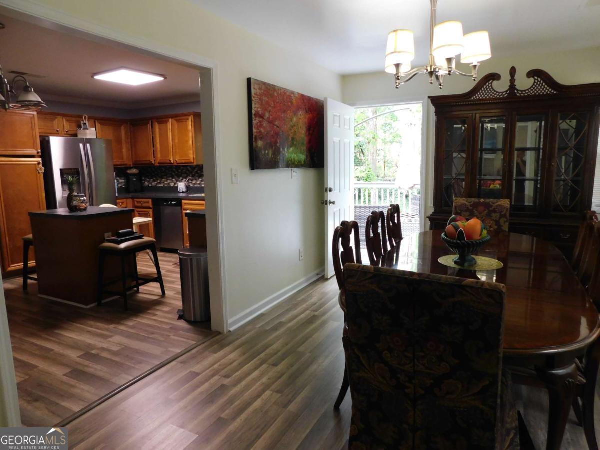 8805 Willow Creek Court Property Photo 10
