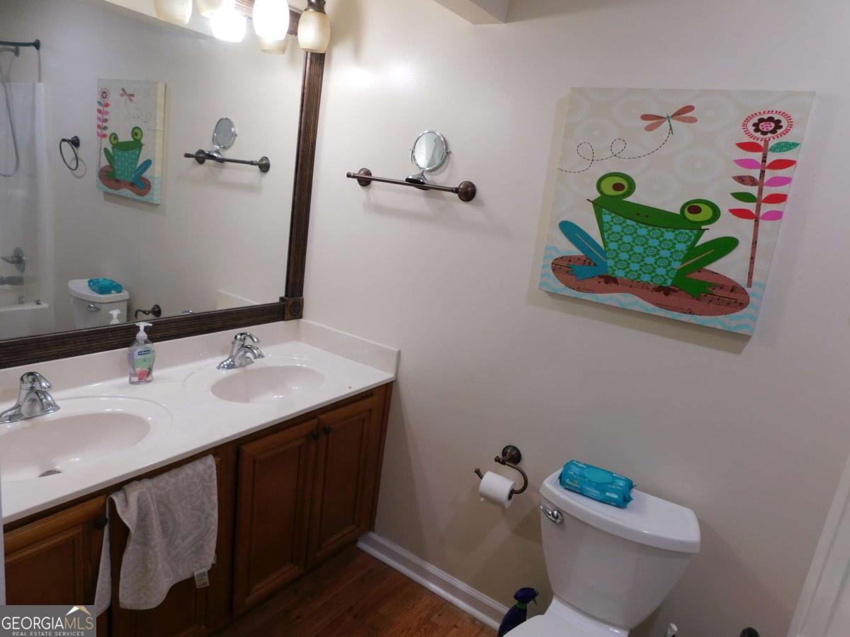 8805 Willow Creek Court Property Photo 18