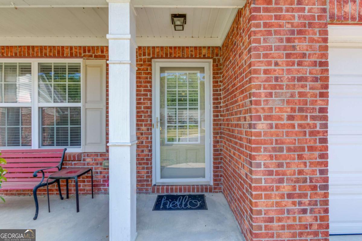 5614 Ashmoore Court Property Photo 4