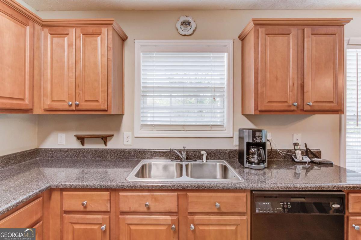 5614 Ashmoore Court Property Photo 12