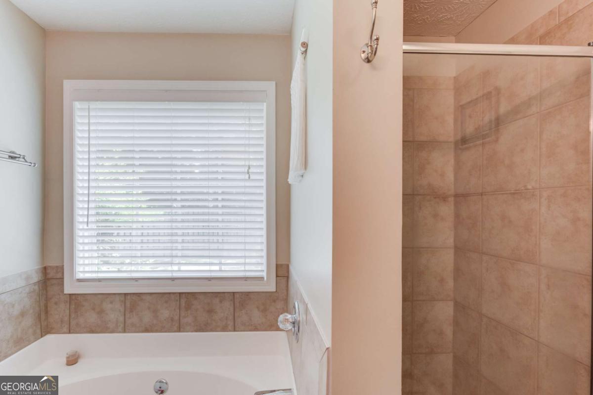 5614 Ashmoore Court Property Photo 21