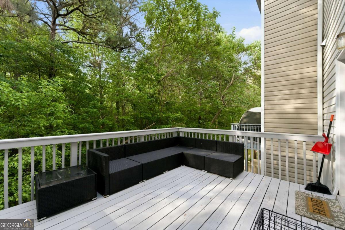 313 Venture Path Property Photo 10