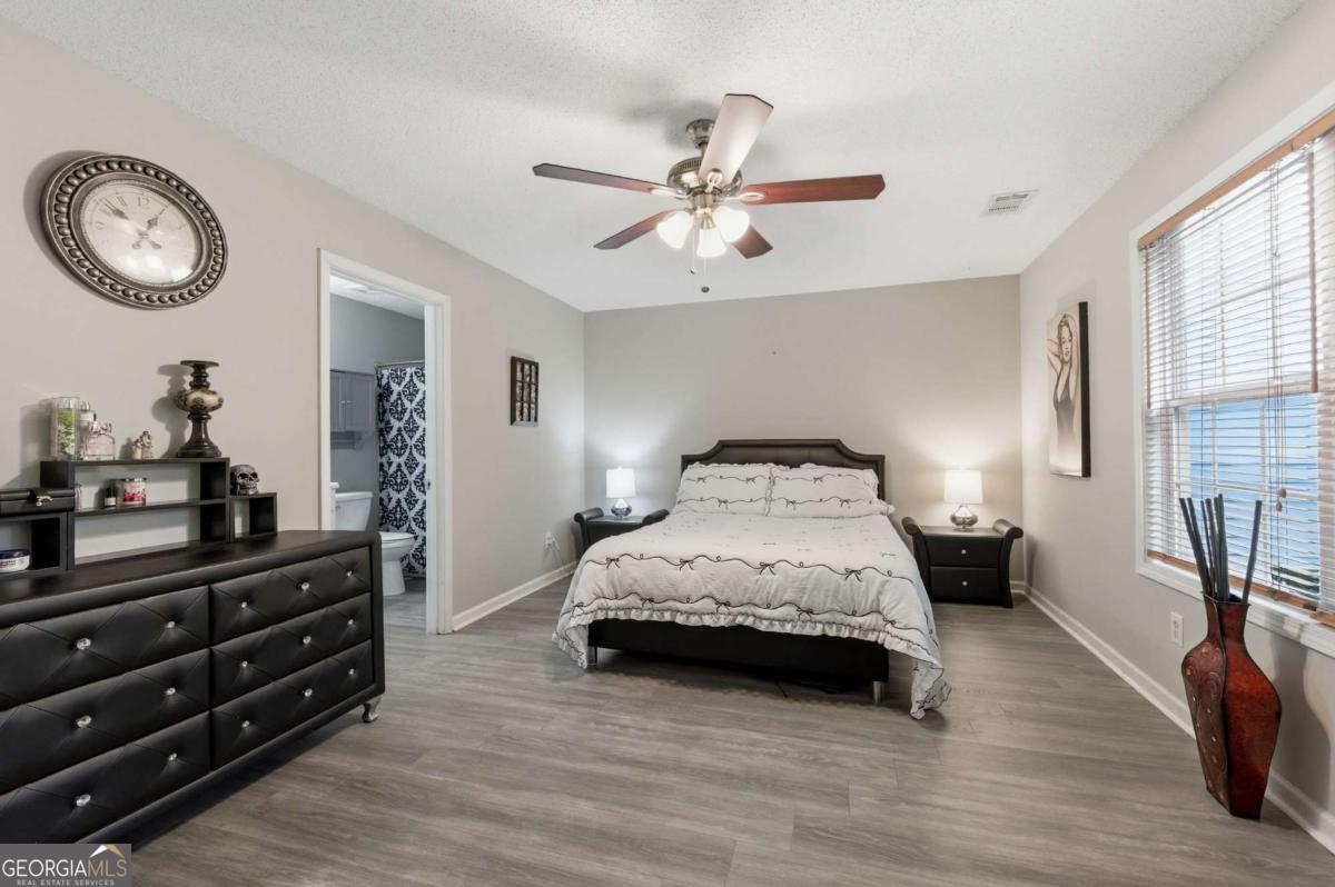 313 Venture Path Property Photo 17