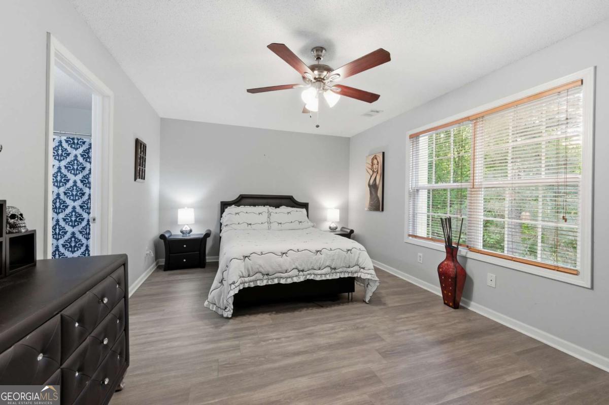 313 Venture Path Property Photo 18