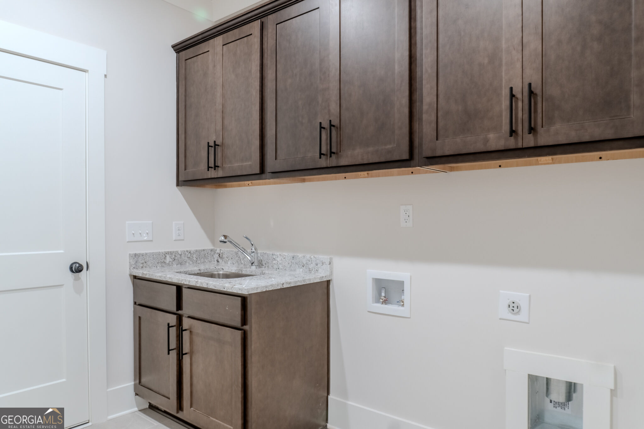 70 Amelia Court Property Photo 34