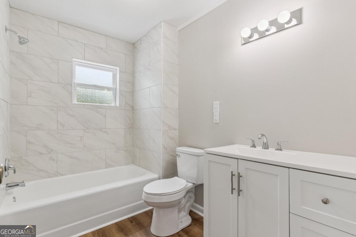 633 Blythe Island Drive Property Photo 16