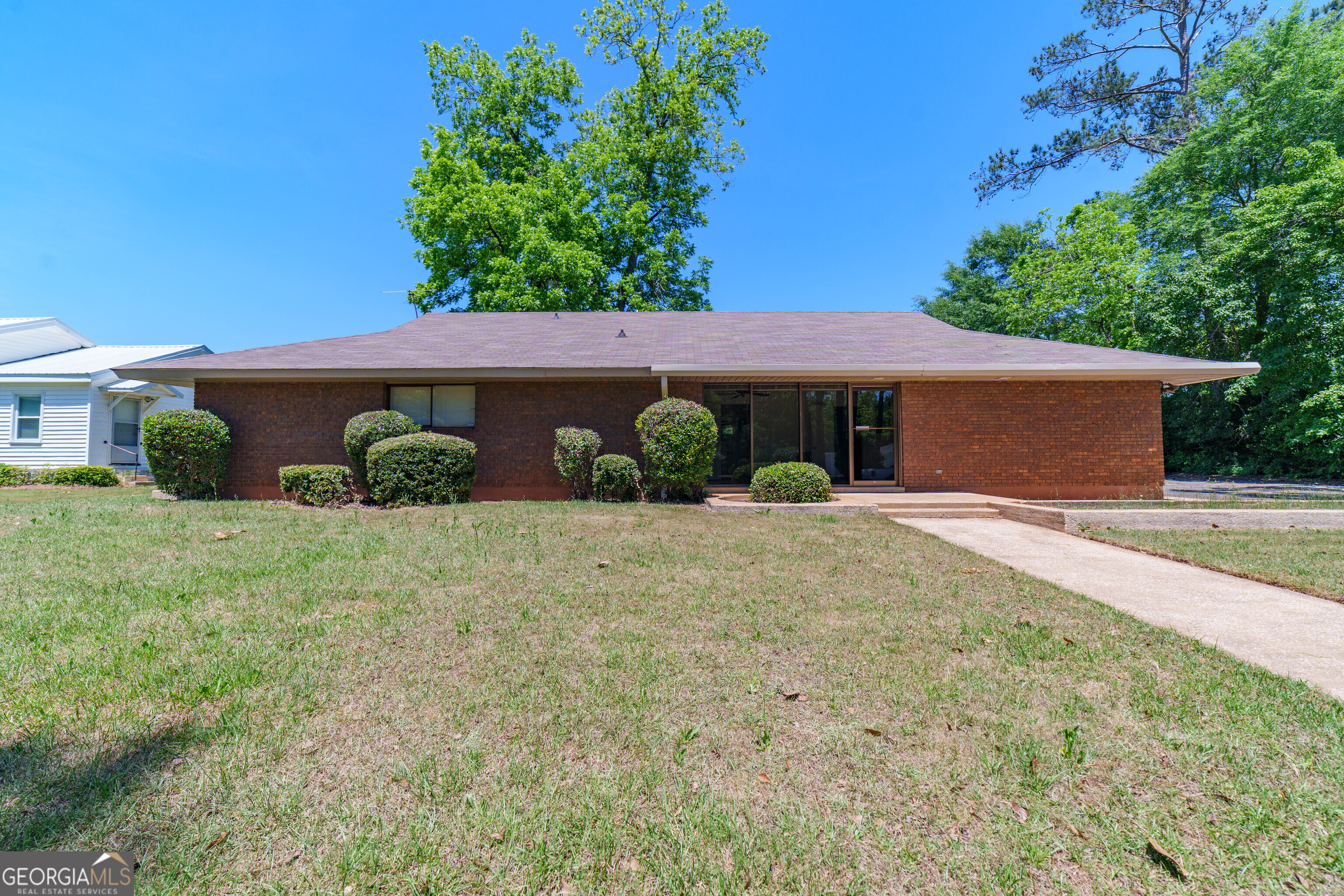 61 Perry Avenue Property Photo 1