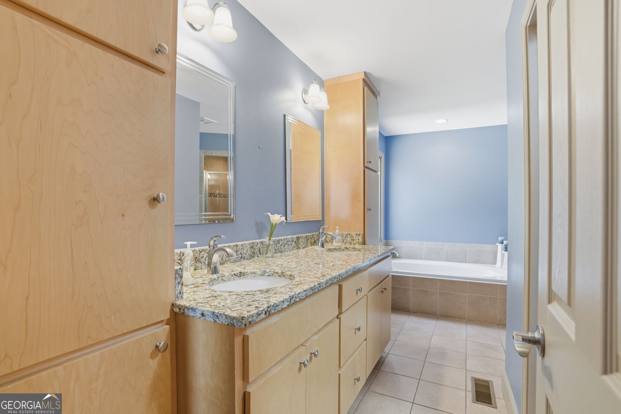 3326 Monument Road Property Photo 10