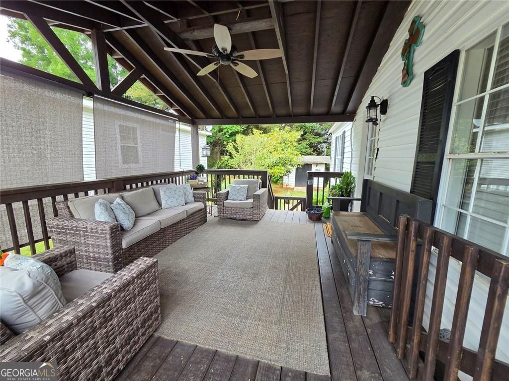 4855 Peachtree Drive Property Photo 4