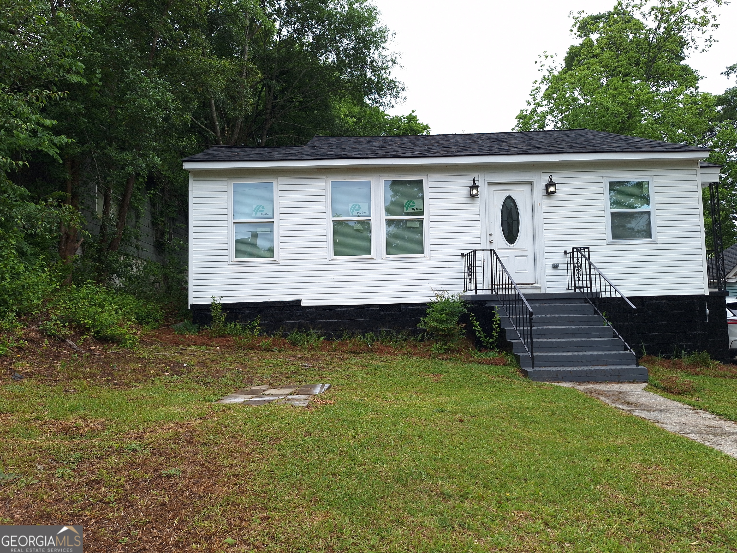 329 Noyes Street Property Photo 1