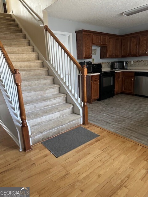 610 City Park Drive Property Photo 8