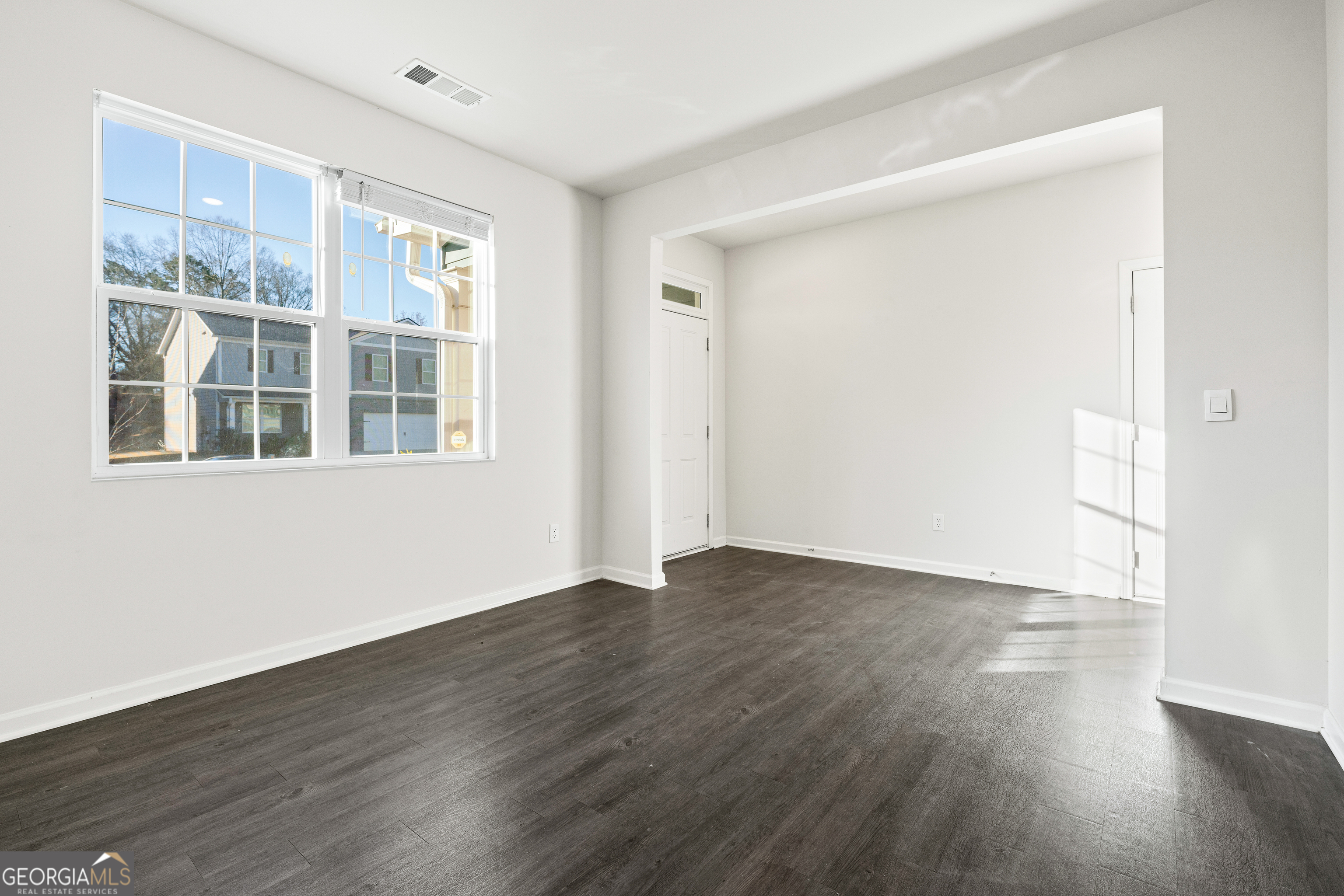 196 Embry Boulevard Property Photo 7