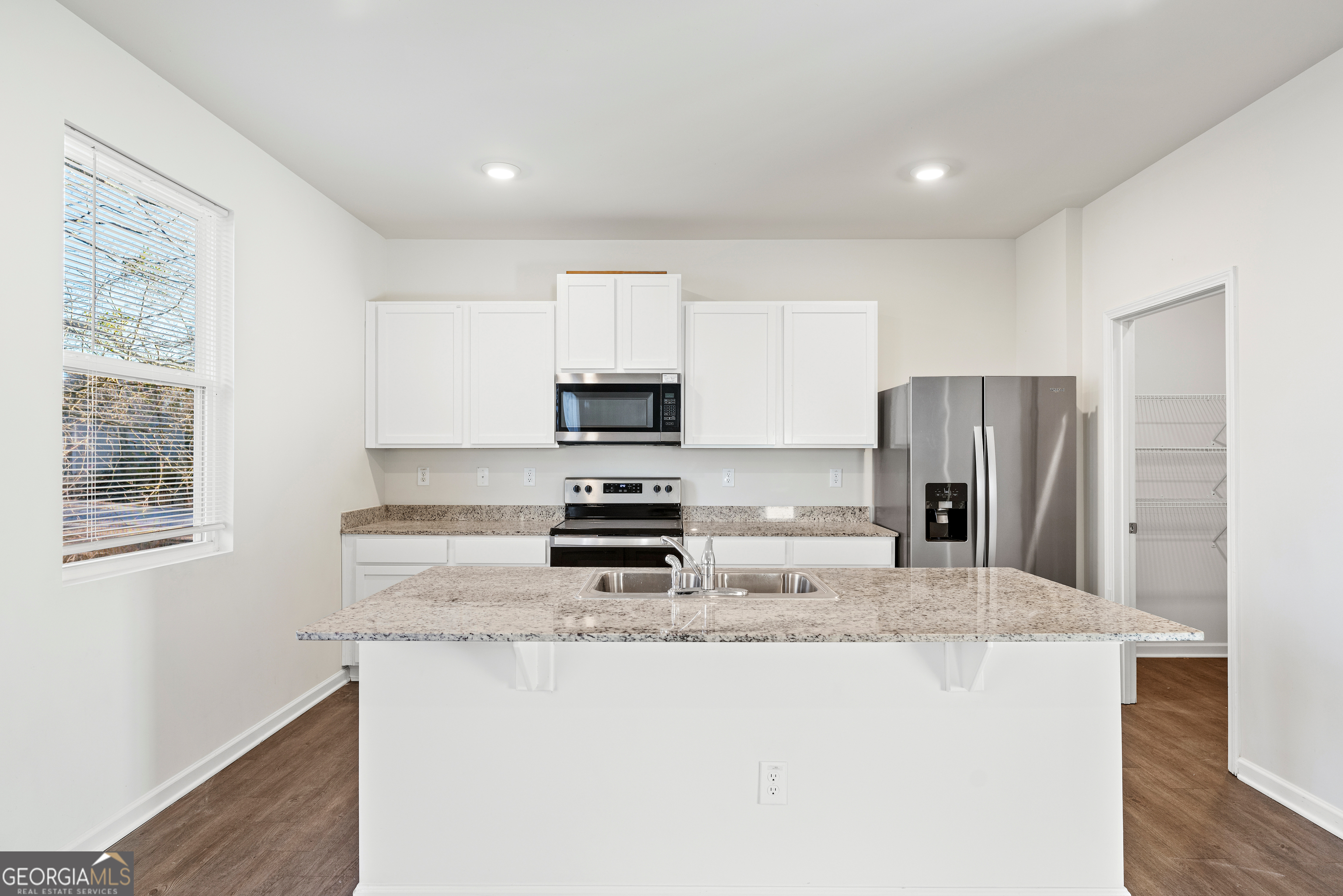 196 Embry Boulevard Property Photo 13
