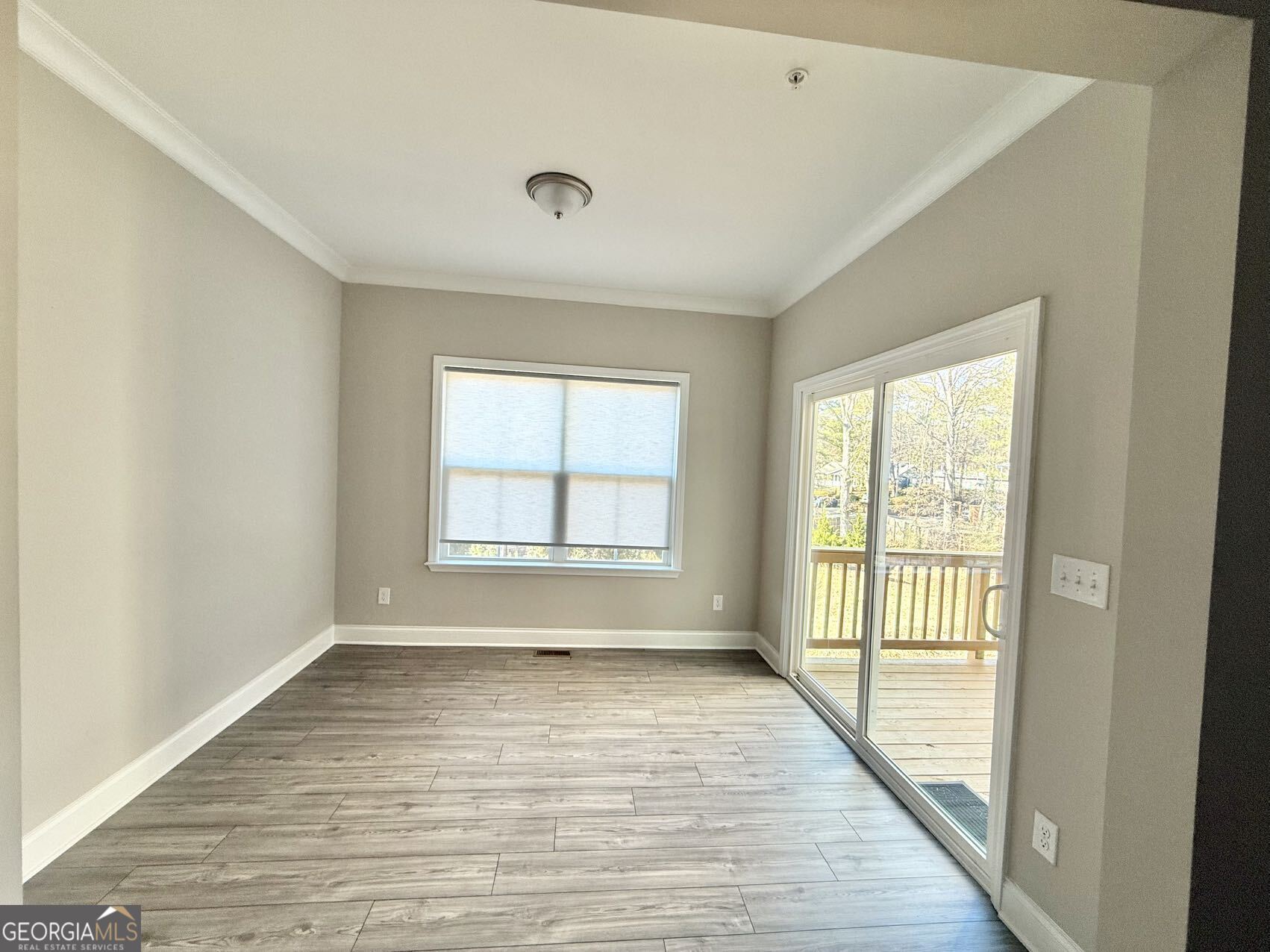 208 Spike Trail Property Photo 12