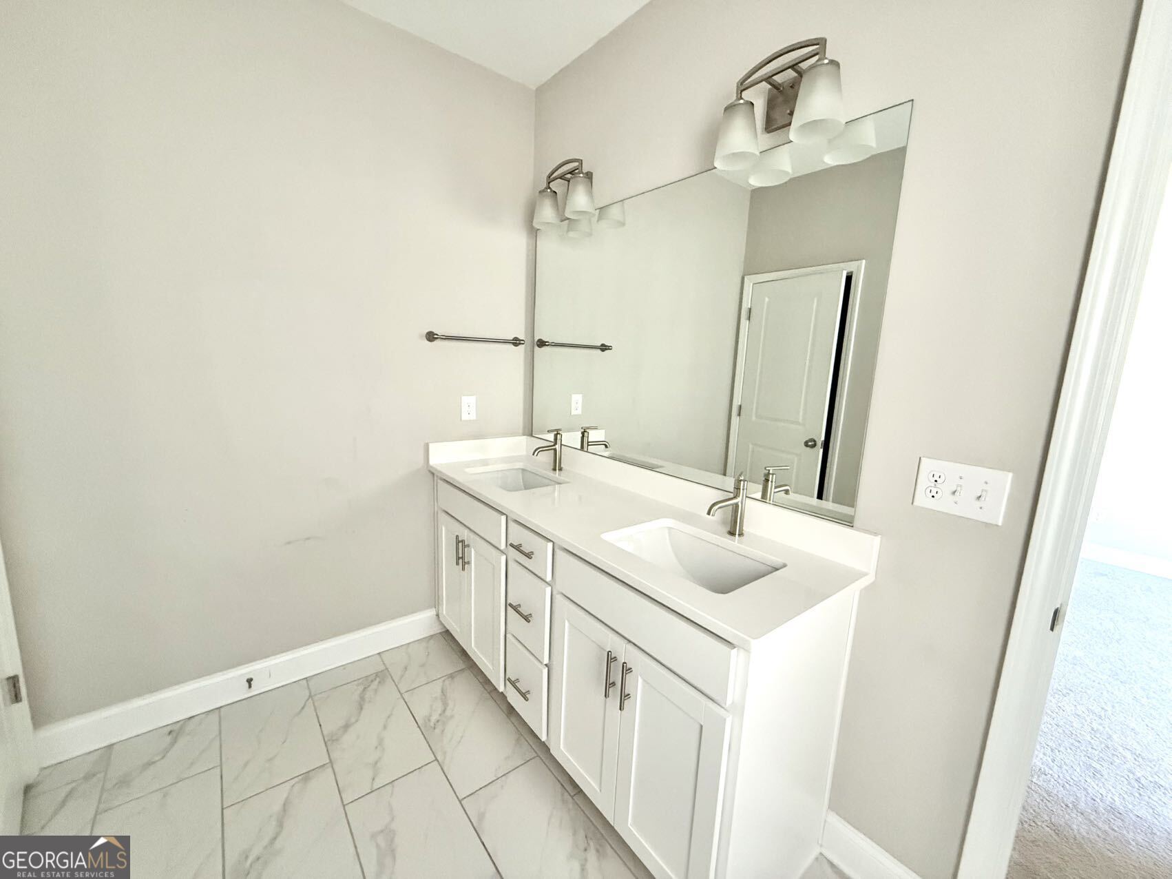 208 Spike Trail Property Photo 18