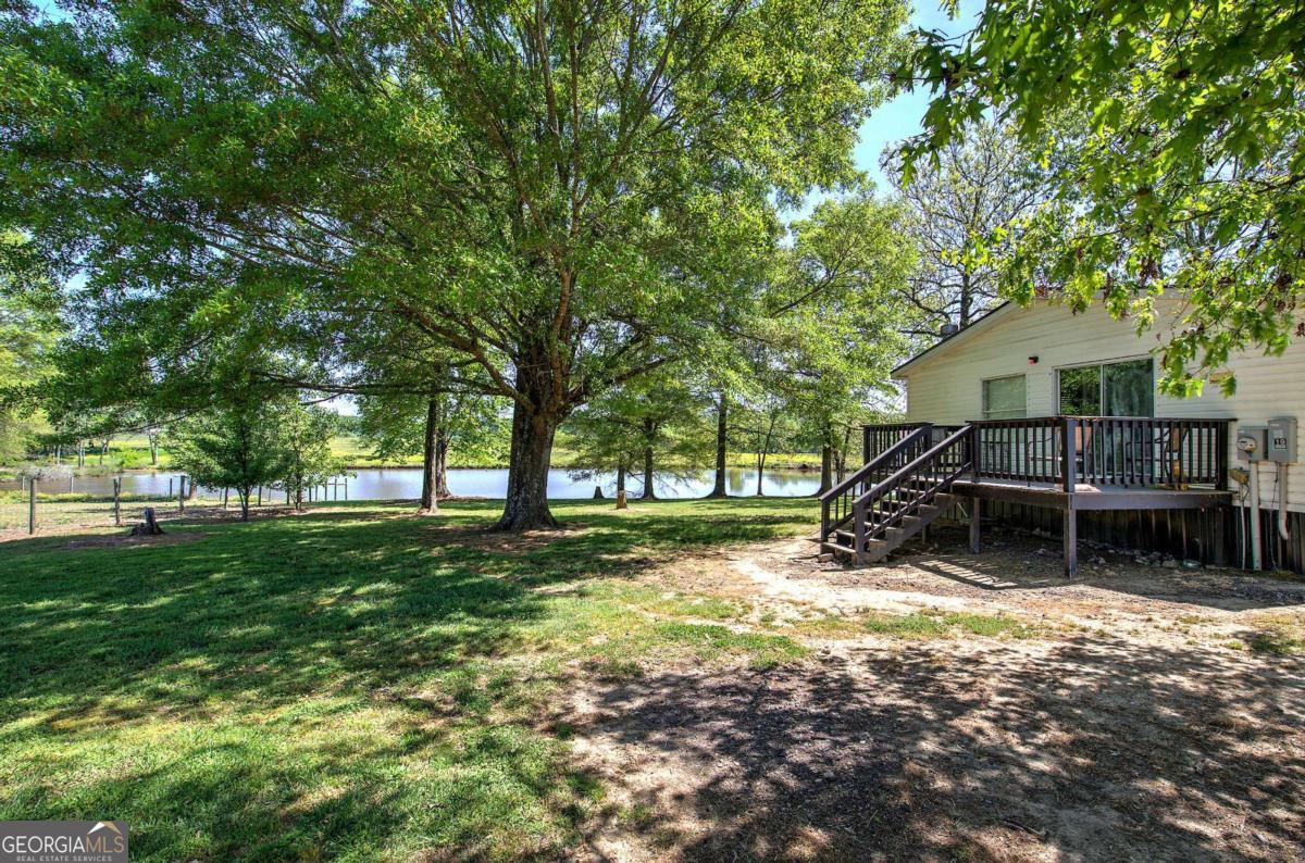 486 County Line Road Property Photo 4