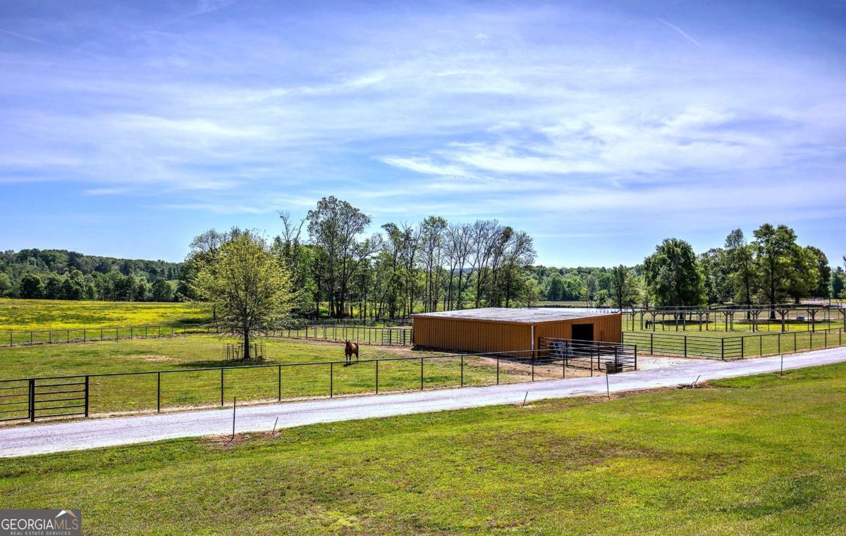 486 County Line Road Property Photo 10