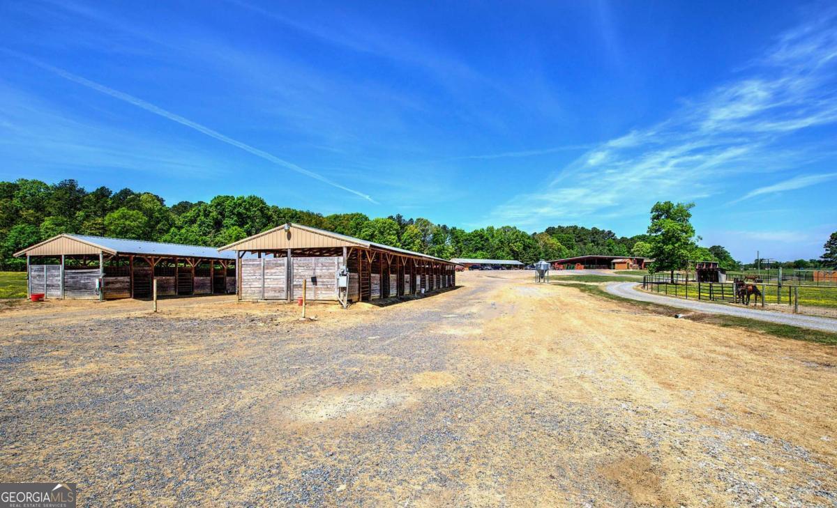 486 County Line Road Property Photo 13