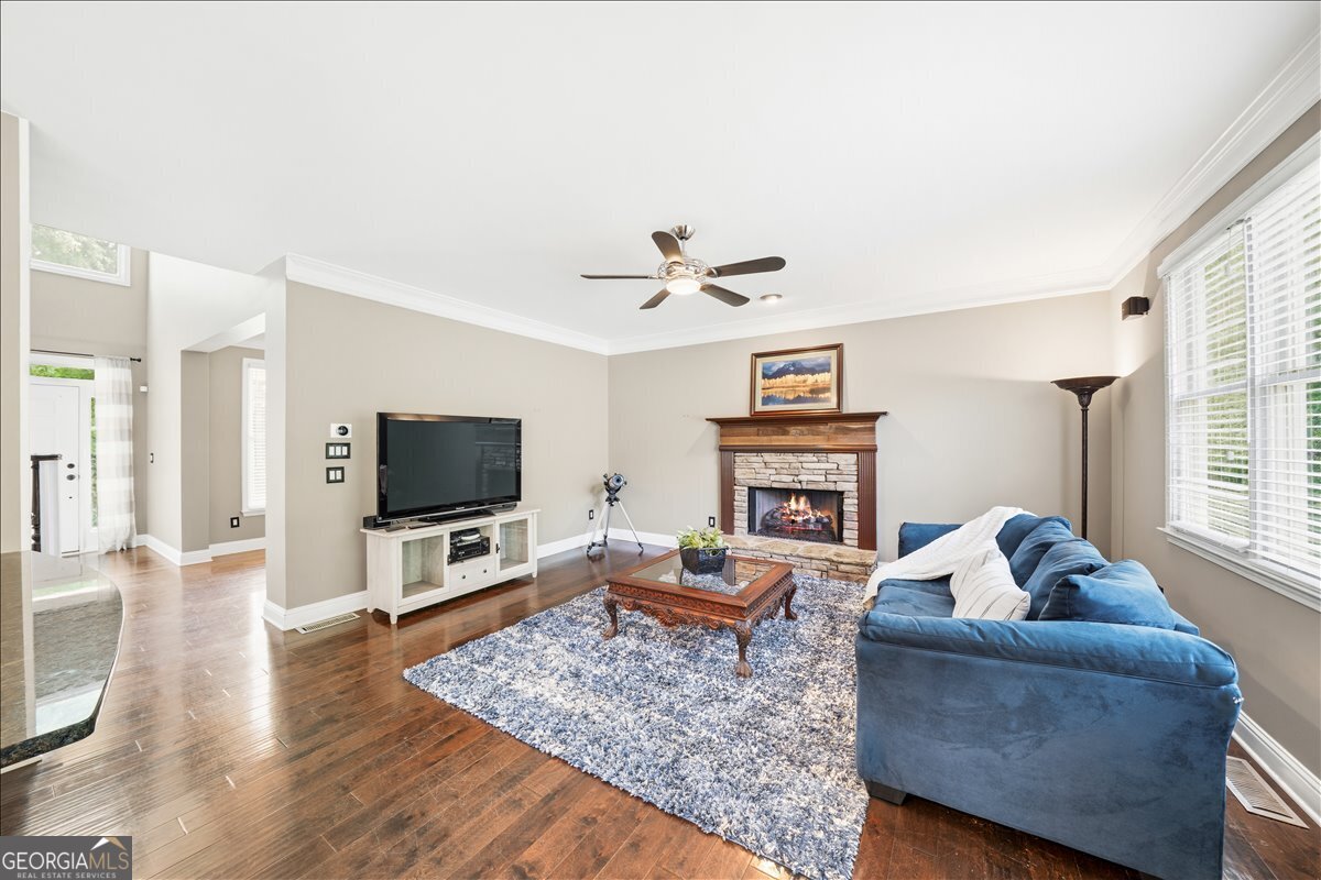 6415 E Hills Court Property Photo 10