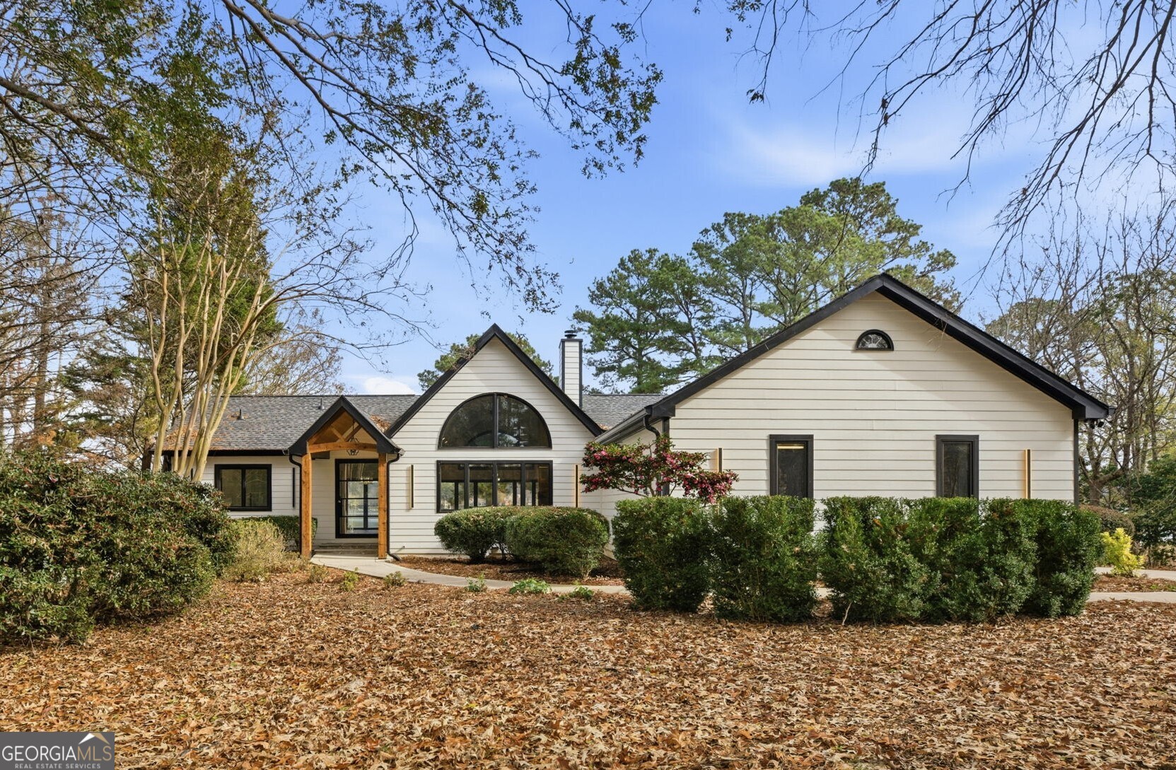 90 Bradford Drive Property Photo 1