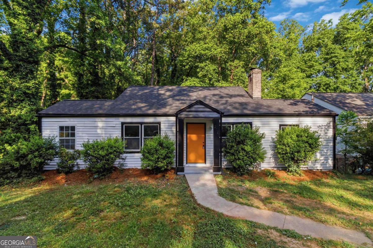 2021 Conrad Avenue Se Property Photo 1