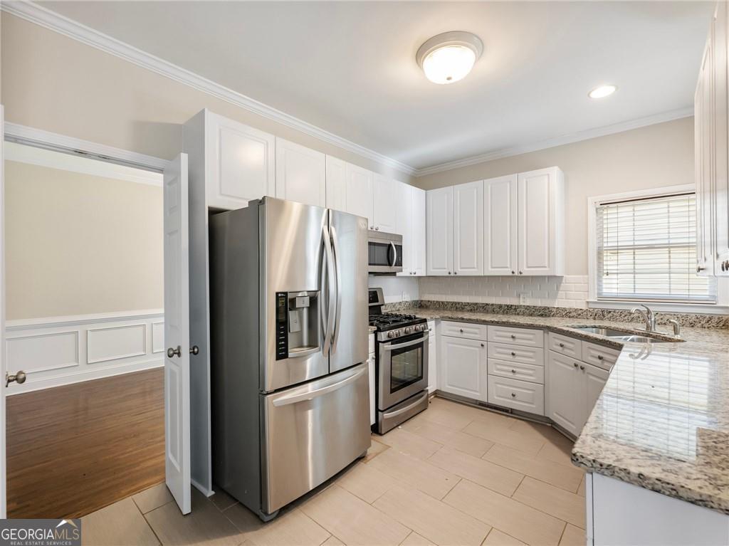 2348 Logan Circle Ne Property Photo 5