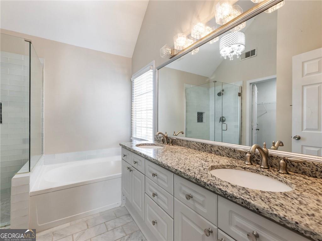 2348 Logan Circle Ne Property Photo 8