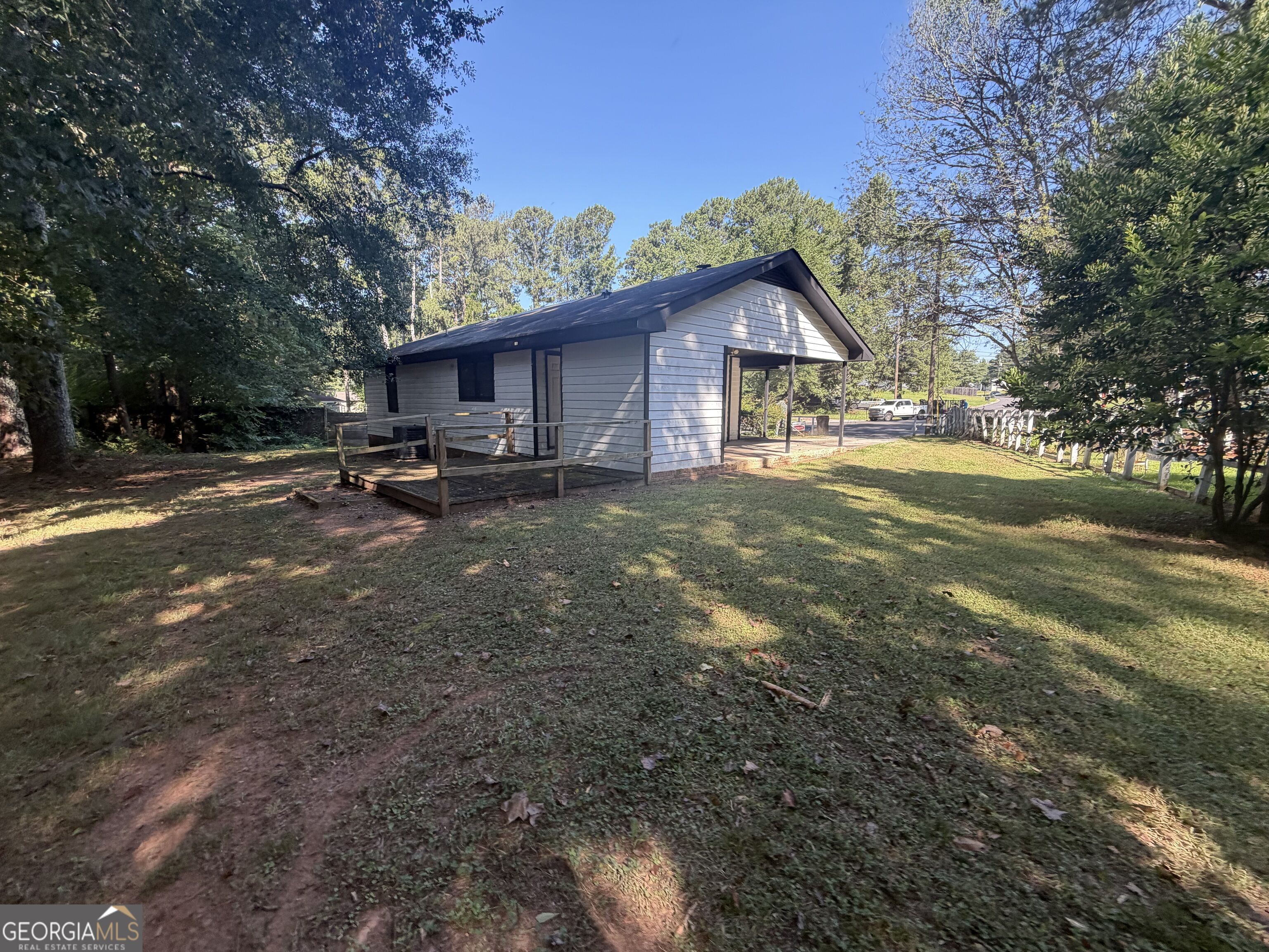 9182 Bent Pine Court Ne Property Photo 2