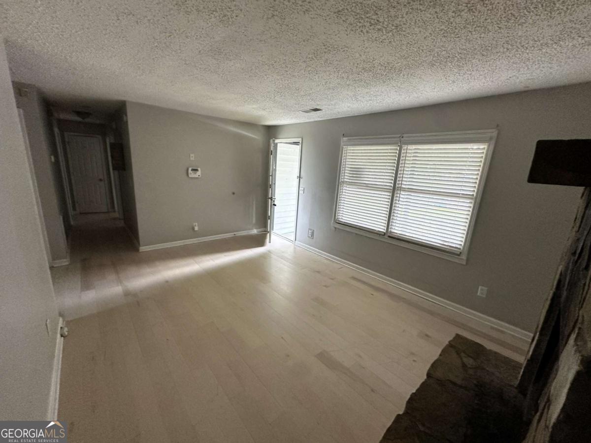 9182 Bent Pine Court Ne Property Photo 7