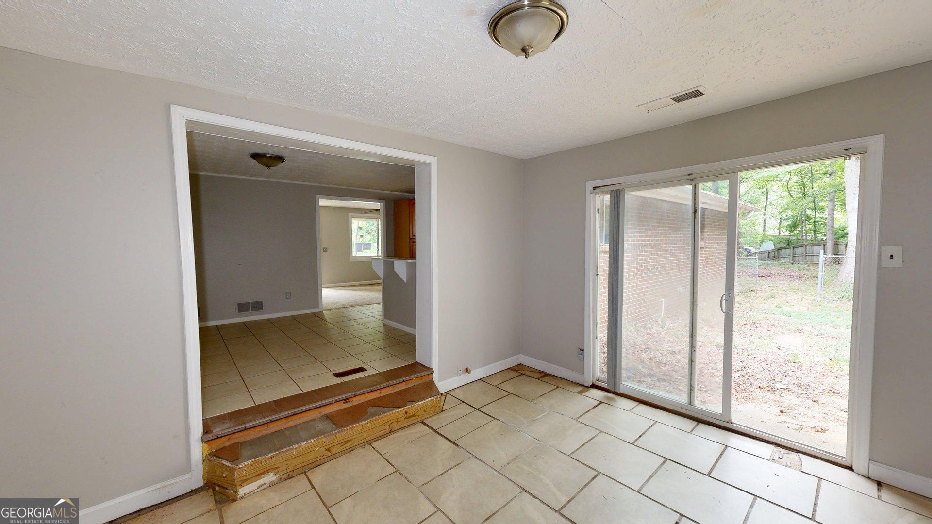 6198 Rocky Creek Drive Property Photo 13