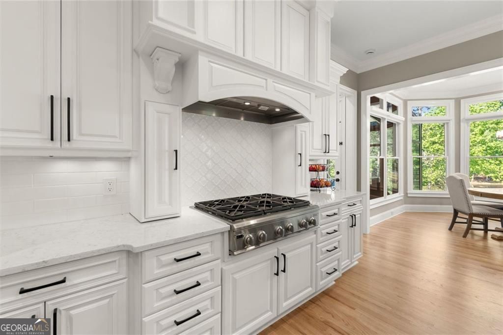 1225 Waterfall Lane Nw Property Photo 20