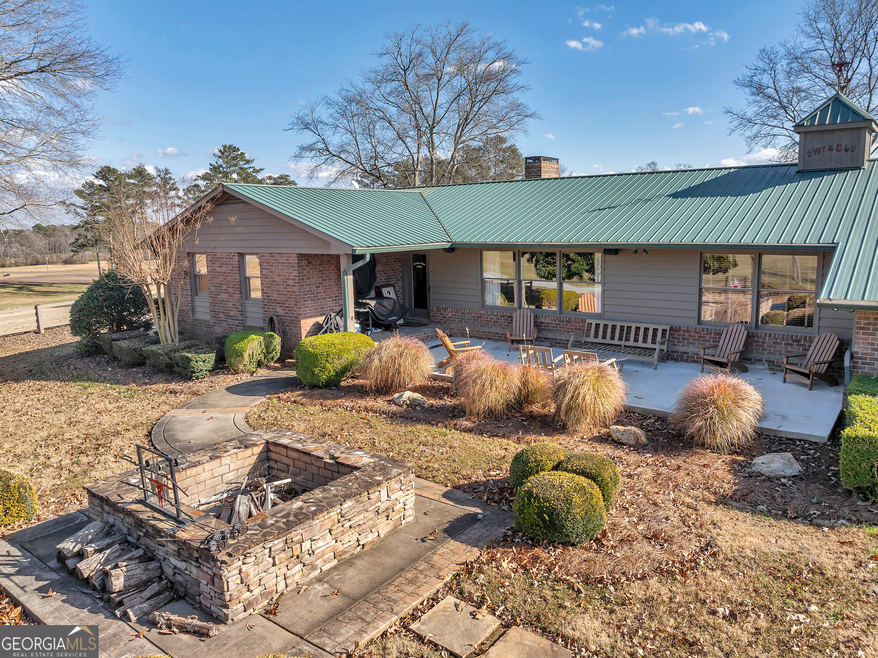 785 Stewart Road Property Photo 2
