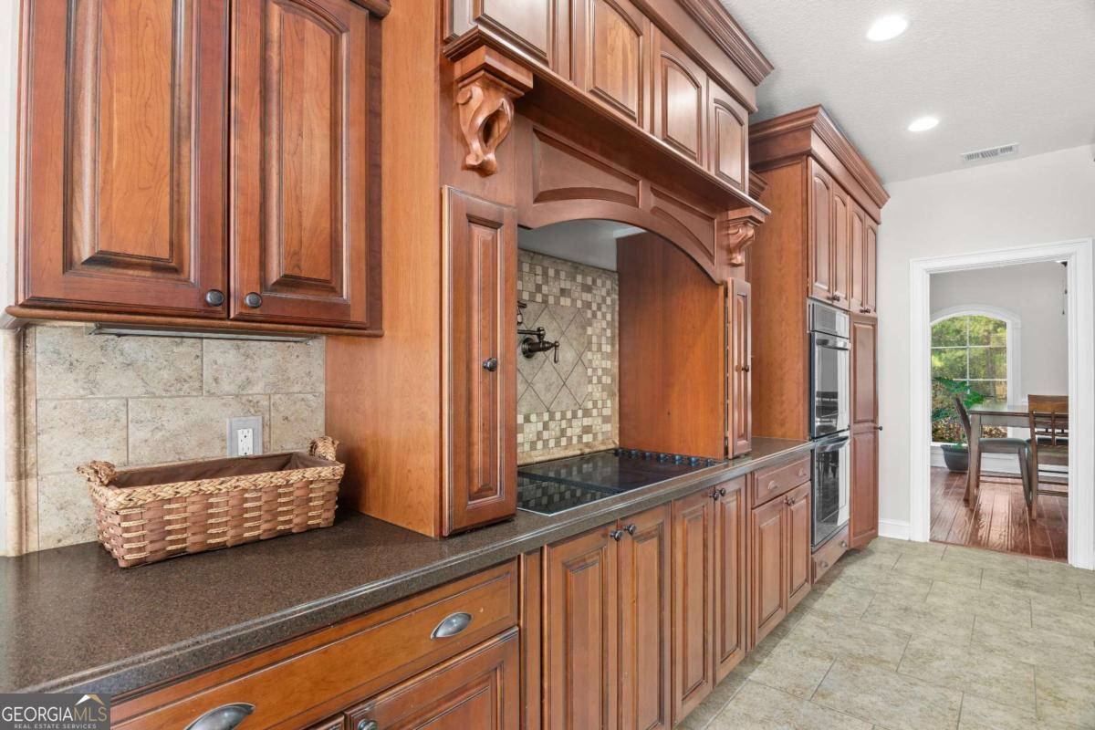 1198 Fiddlers Cove Ne Property Photo 15