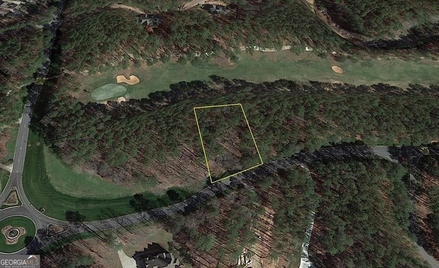 1580 Club Drive Property Photo 4
