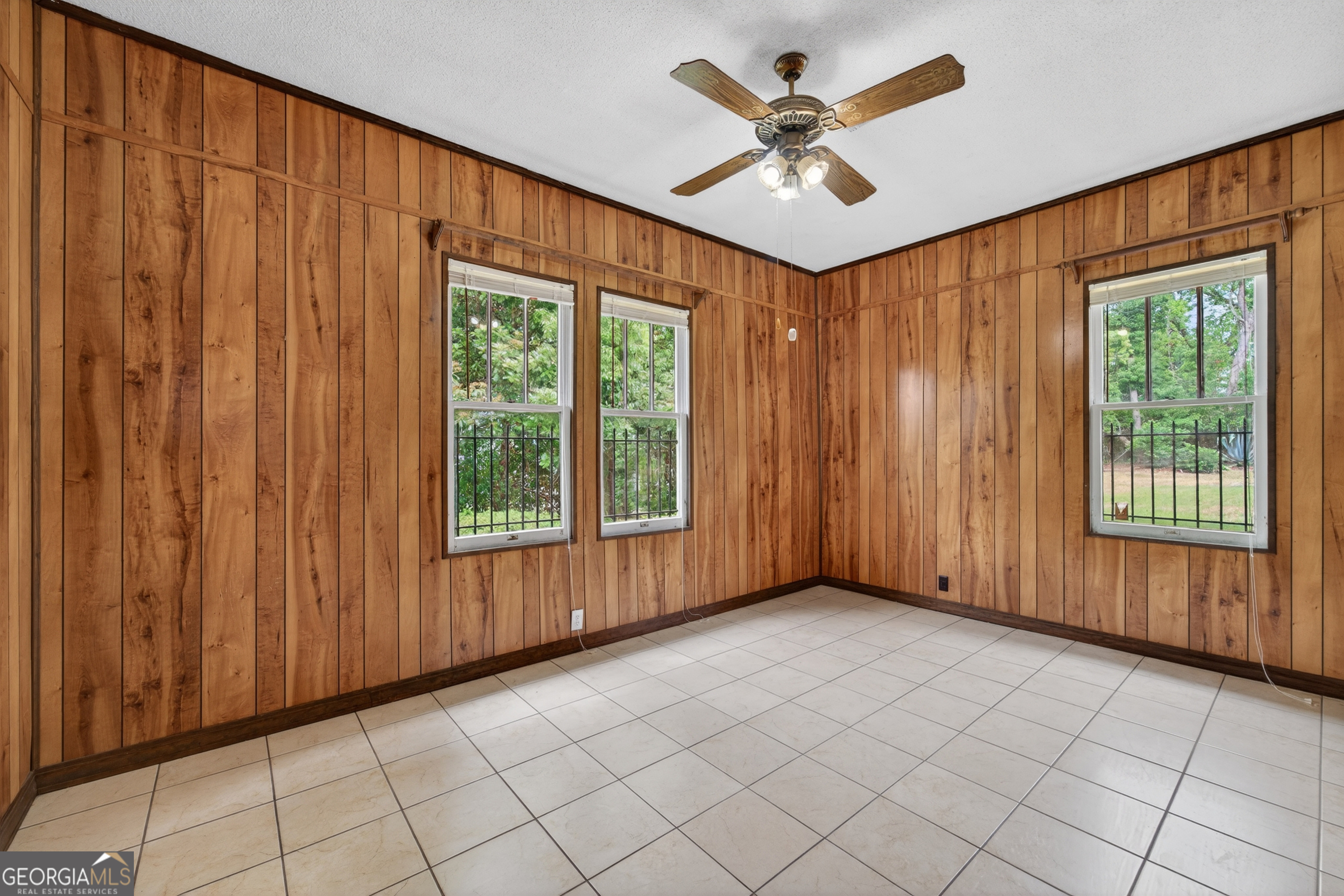 417 E Sellers Street Property Photo 20