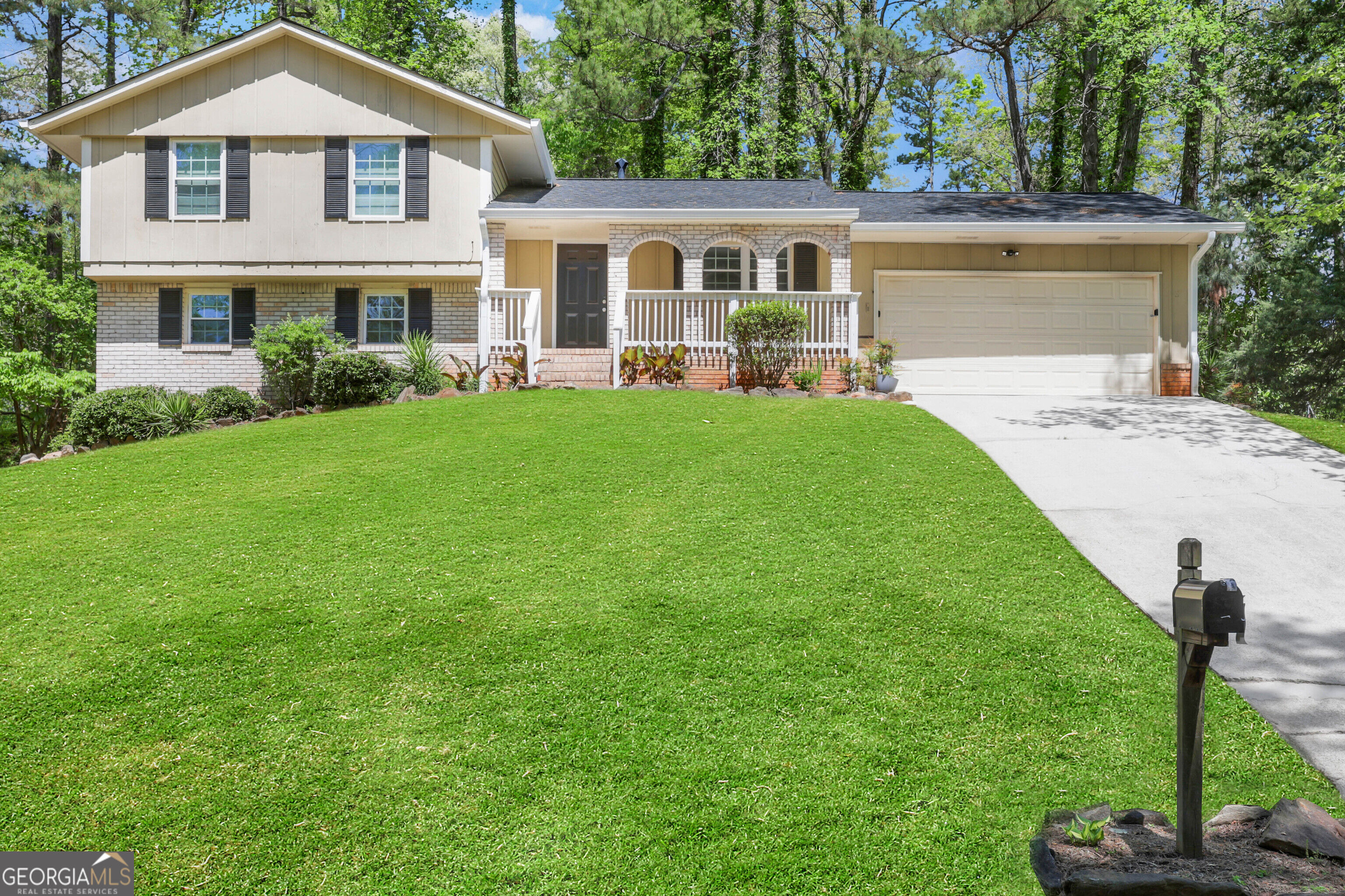 4329 Cedar Ridge Trail Property Photo 1