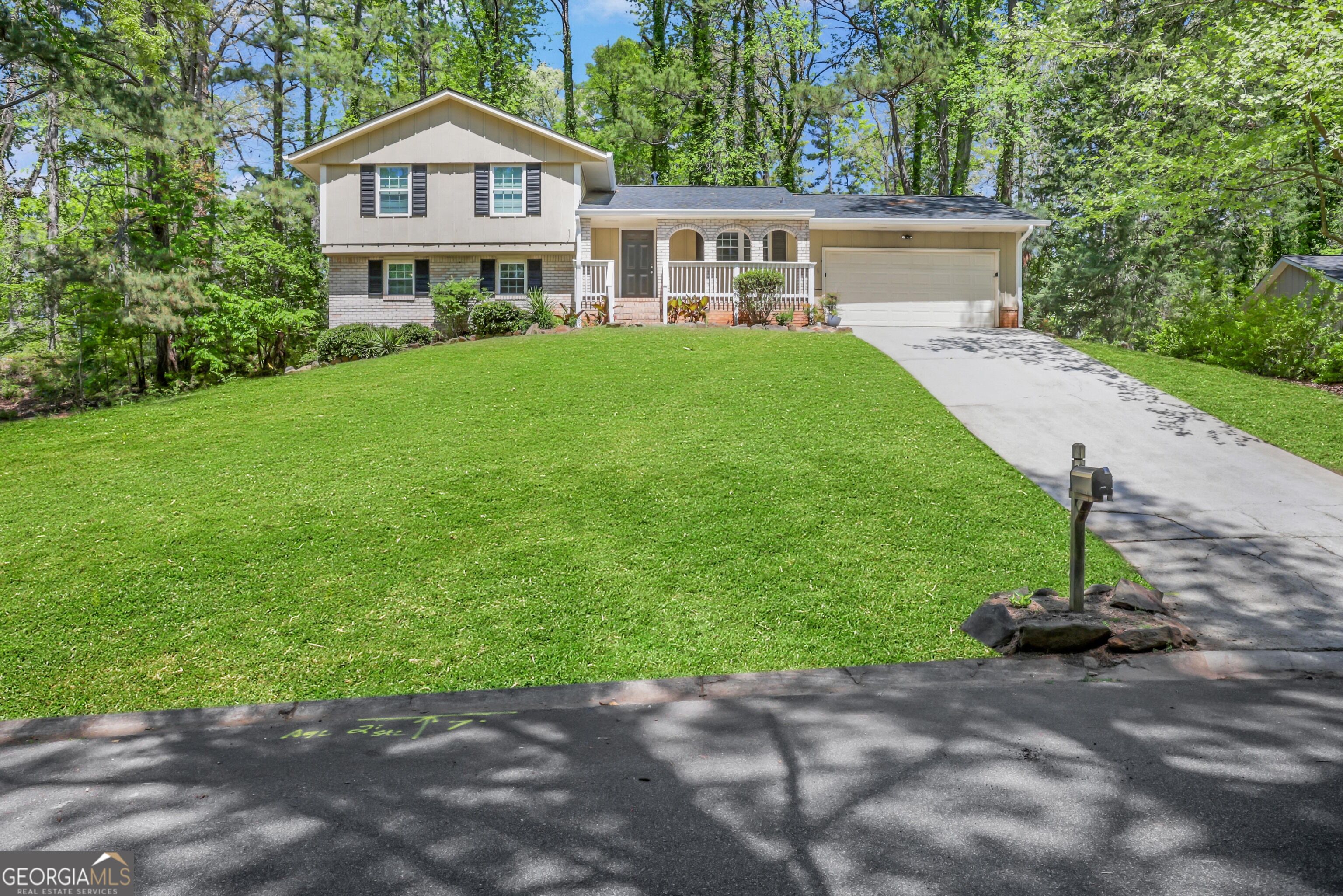 4329 Cedar Ridge Trail Property Photo 3